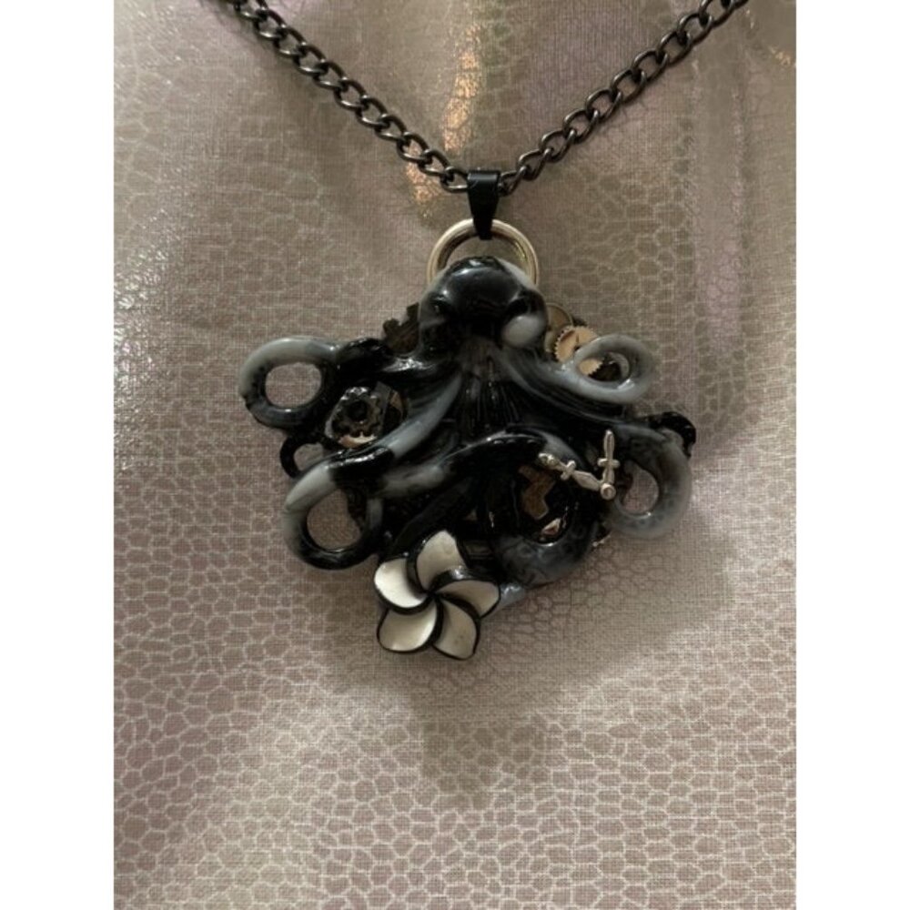 Steampunk Octopus Necklace Black and white
